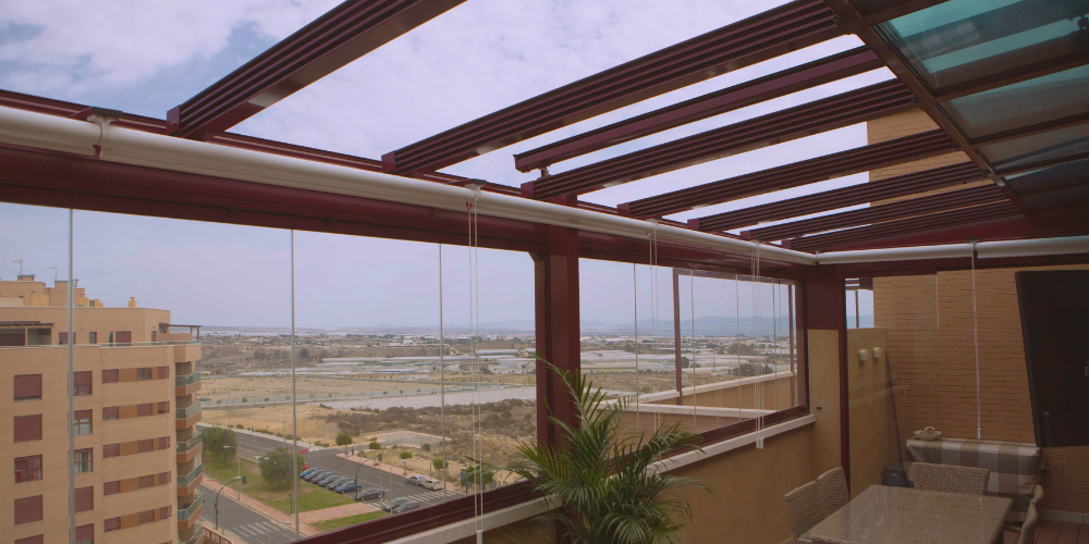 ¿Cómo tener una terraza bonita y protegida