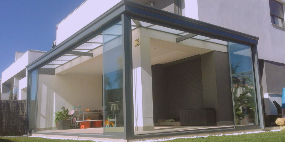 ¿Cómo tener una terraza bonita y protegida