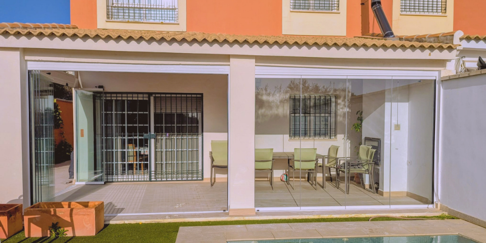 ¿Cómo aislar tu terraza del frío o del calor