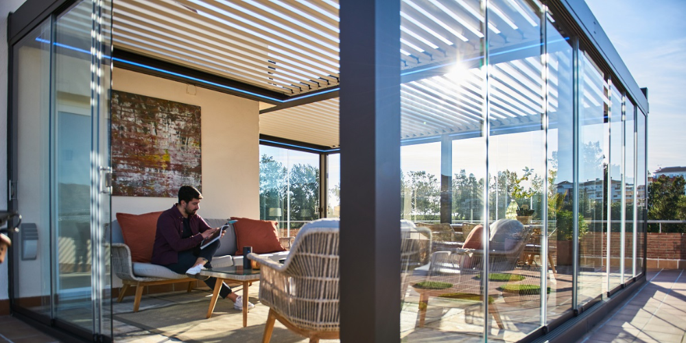Ejemplos de casas pasivas con pérgolas bioclimáticas