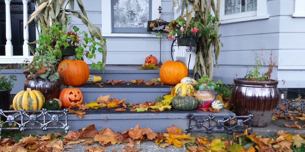 Decora tu balcón en Halloween con estos trucos terroríficos