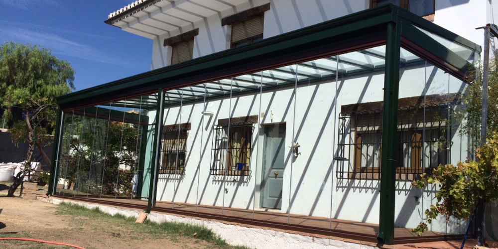Acristalar terraza para invierno con techo de cristal fijo