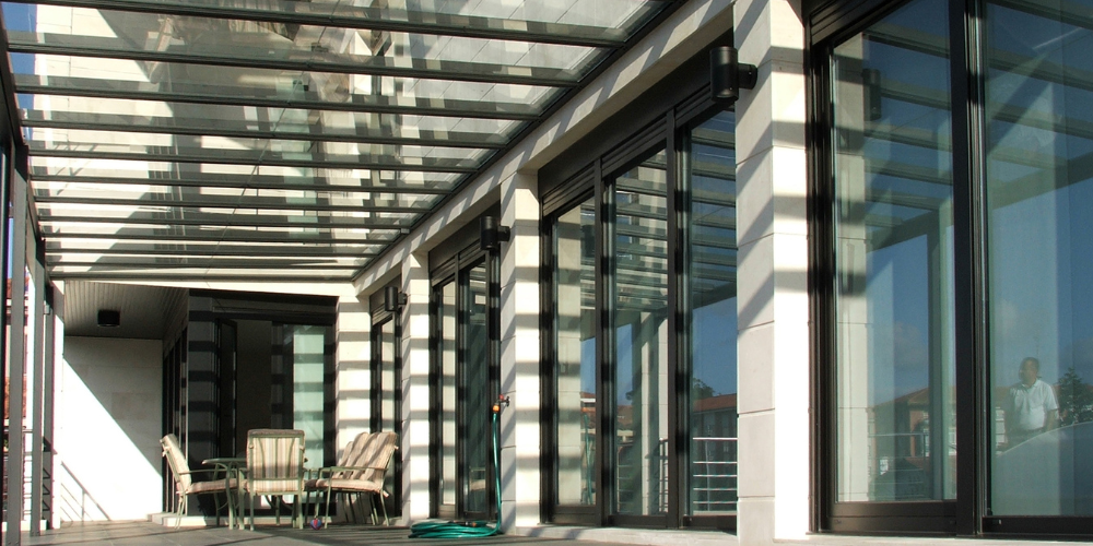 Acristalar terraza para invierno con techo de cristal fijo