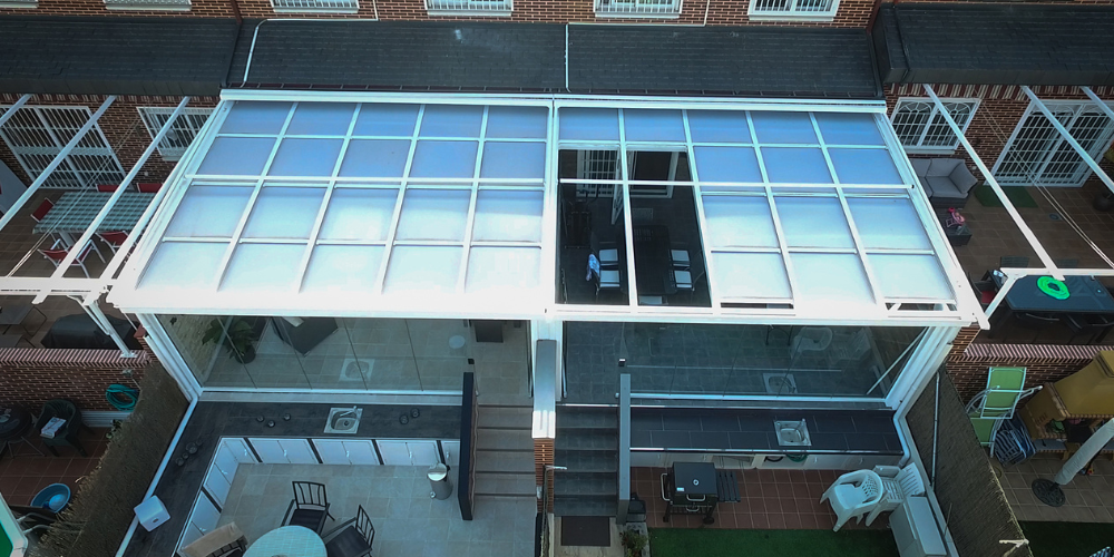 Acristalar terraza para invierno con techo de cristal móvil