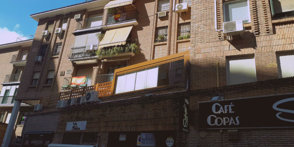 Cómo decorar el balcón y la terraza en navidad