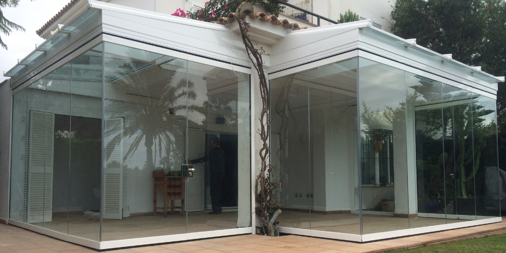 Cerramientos con cortinas de cristal