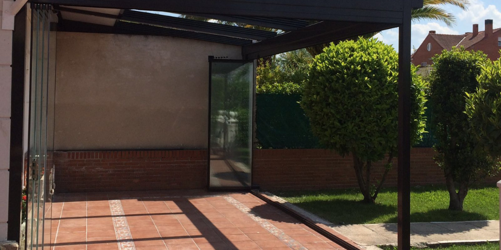 Mantenimiento y cuidado de cortinas de cristal