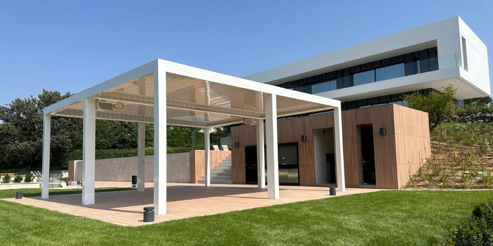 Ventajas de una pérgola bioclimática en verano