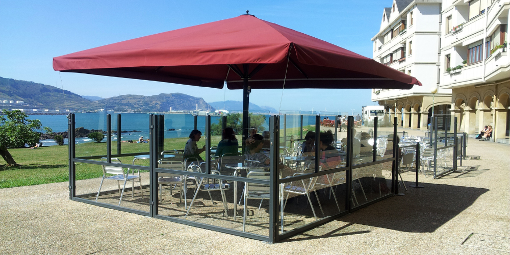 Paravientos de hostelería en terraza de un restaurante