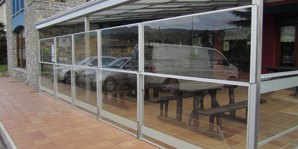 paravientos a medida para hostelería