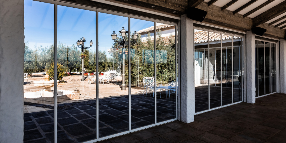 Mantenimiento de cortinas de cristal