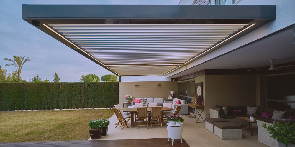 Por qué las pérgolas bioclimáticas a medida son la mejor inversión para cualquier vivienda