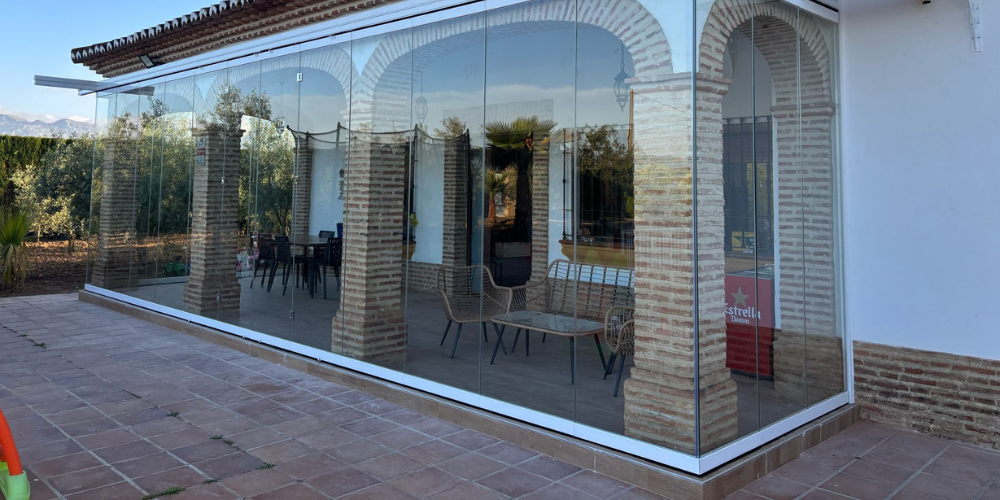 cortinas de cristal abatibles a medida