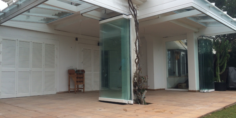 cortinas de cristal abatibles a medida