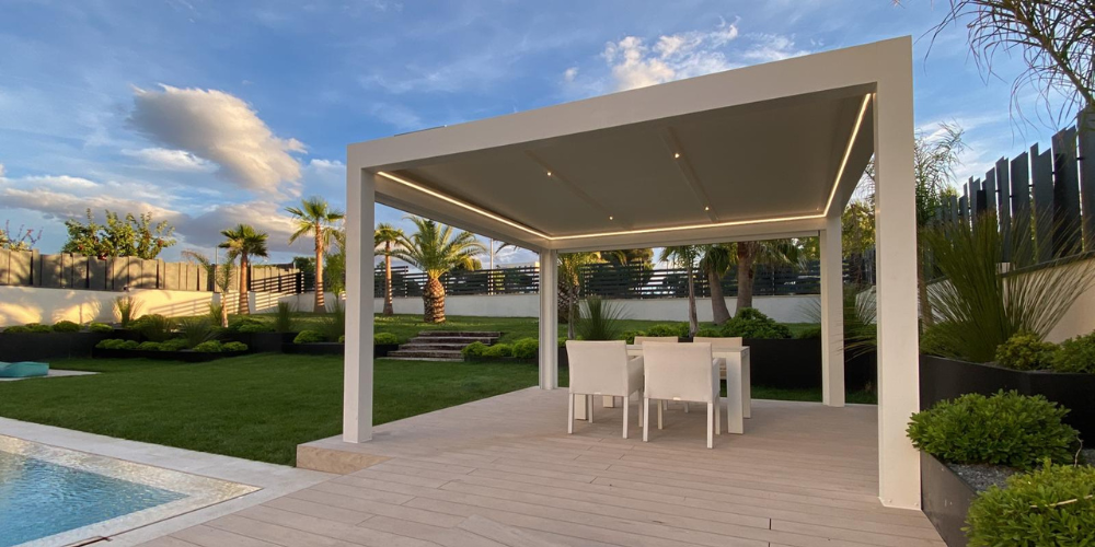 pérgolas de panel sándwich para cerramientos exteriores